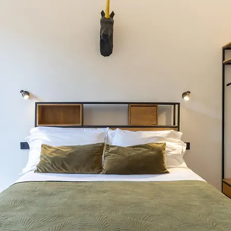 לינה וארוחת בוקר Bohemien Boutique 4*