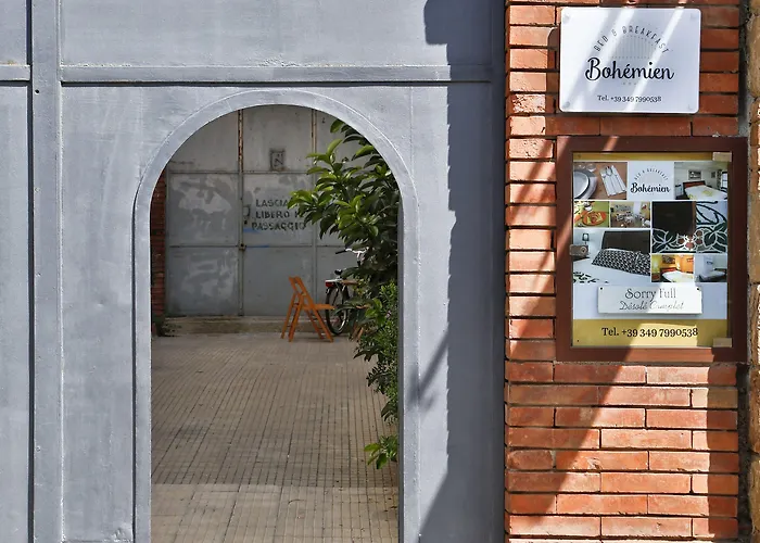 Bohemien Boutique 4*